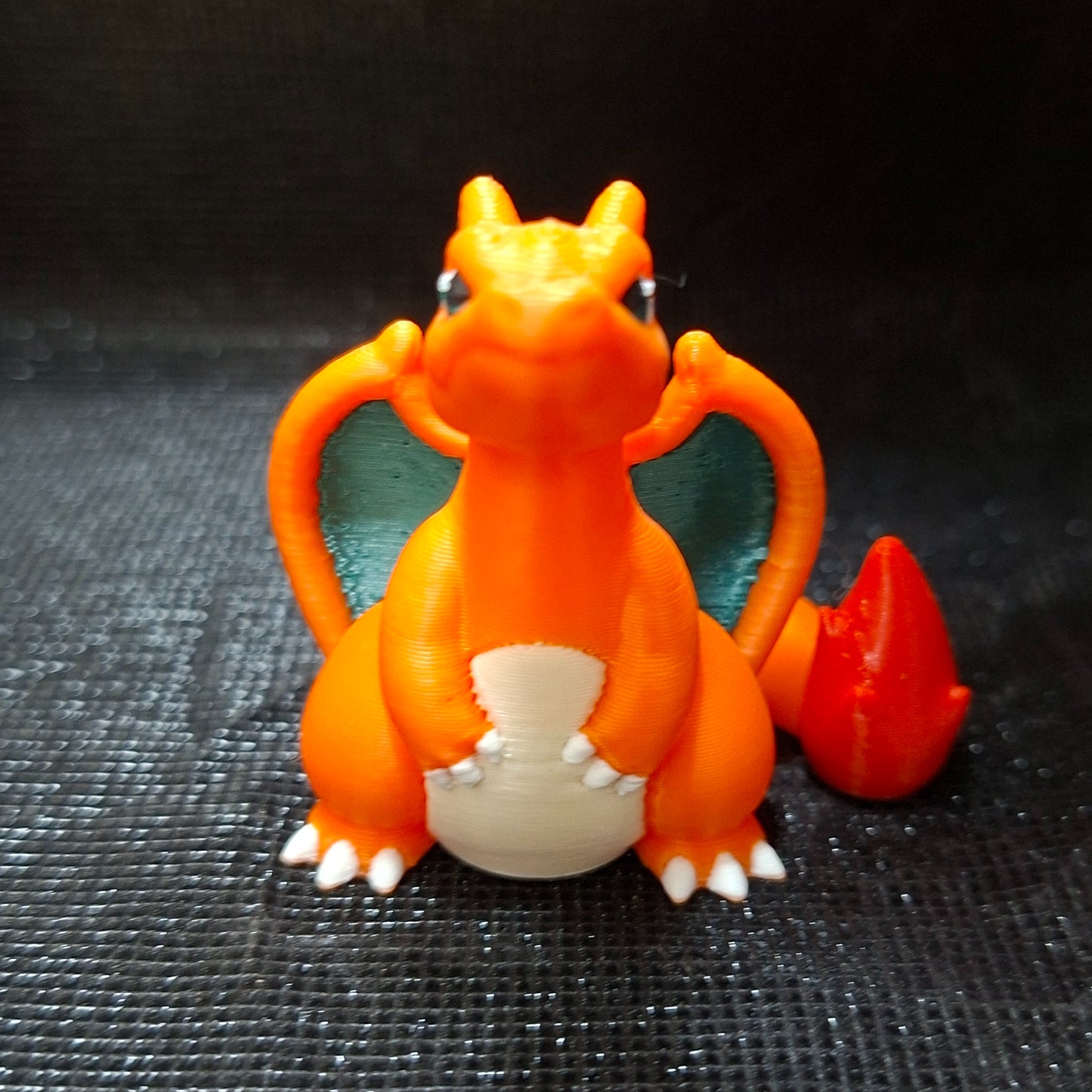 Mini Figura Charizard Coleccionable