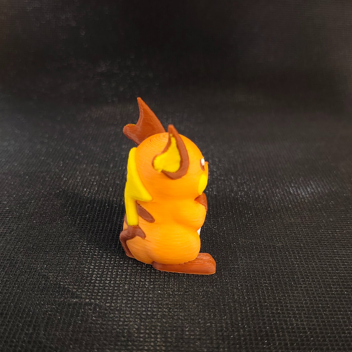 Mini Figura Raichu Coleccionable