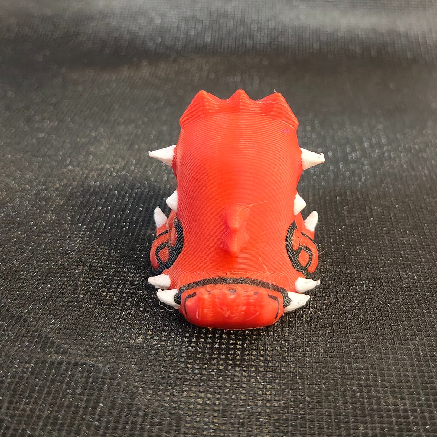 Mini Figura Groudon Coleccionable
