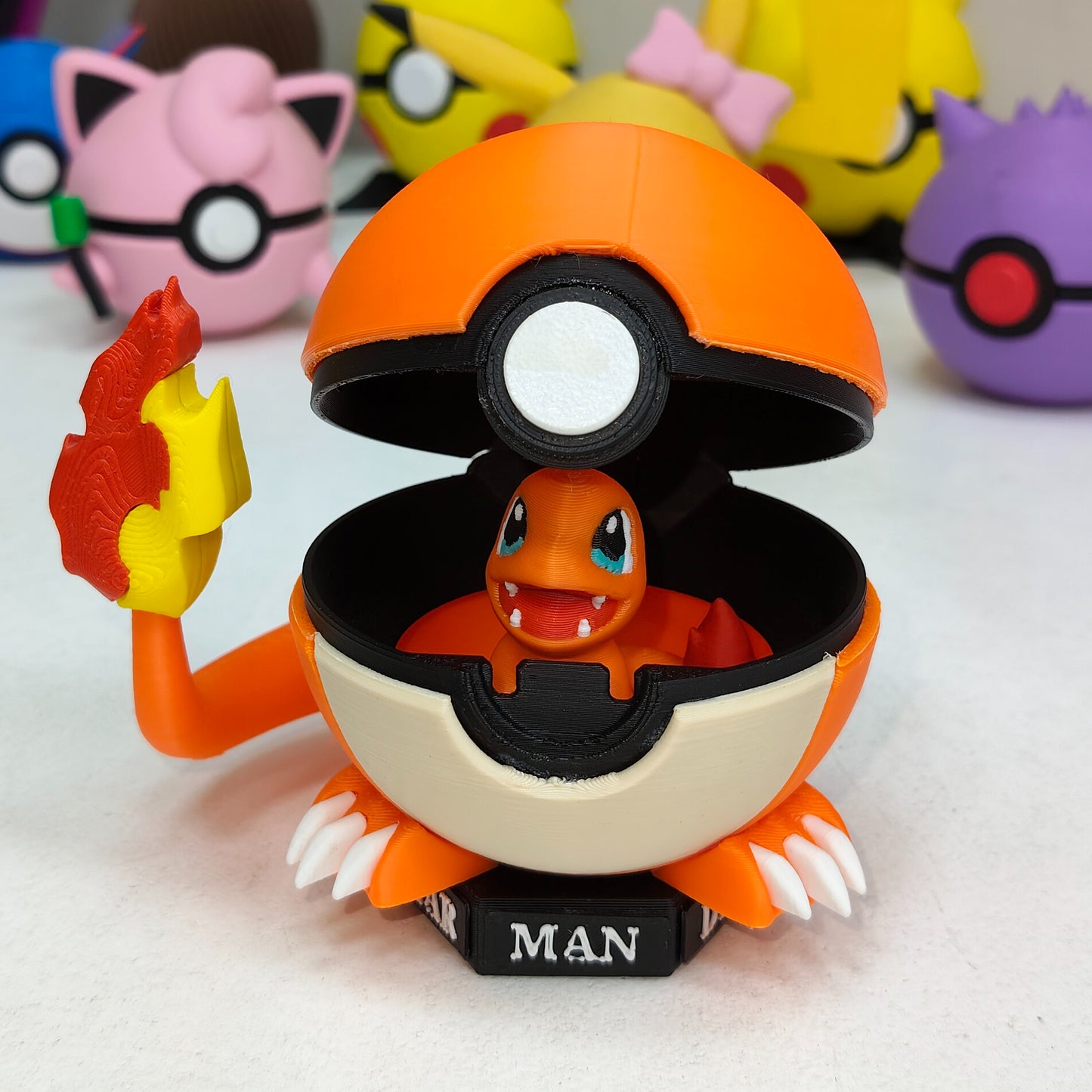 Set Pokeball Funcional Charmander + Base Imantada